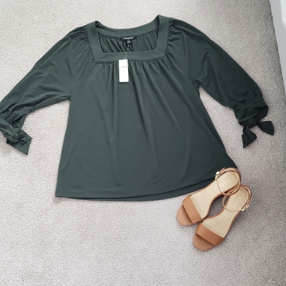Banana Republic Tops - Banana Republic Forest Green Blouse
